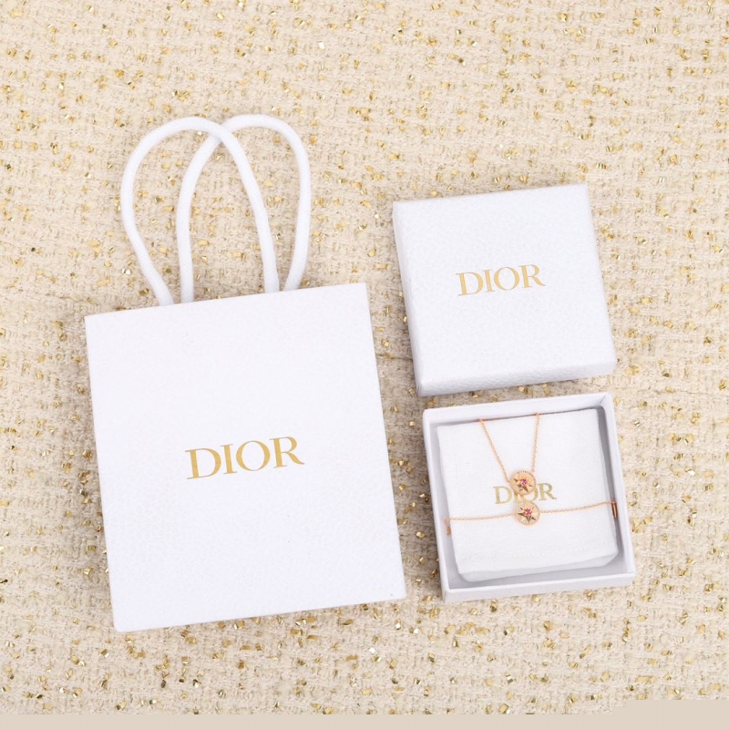 ch**an D*or necklaces